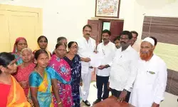 రాజీవ్ గాంధీ నగర్ సమస్యలు పరిష్కరించాలని ఎమ్మెల్యేకు వినతి