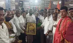 కేతకిలో కర్ణాటక మంత్రి పూజలు..!