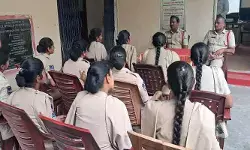 మైనర్ల రక్షణలో మహిళా పోలీసులు కీలకం:సీఐ మైనర్ల రక్షణలో మహిళా పోలీసులు కీలకం:సీఐ