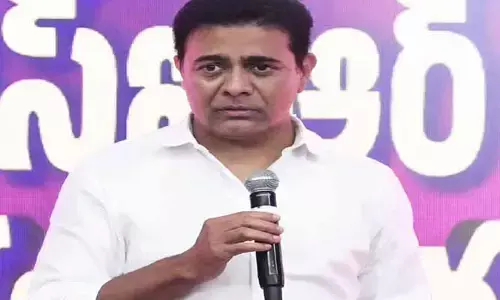 సీఎం రేవంత్ ఆ హామీలు తీరిస్తే.. రాజకీయం వదిలేస్తా: కేటీఆర్ ఛాలెంజ్