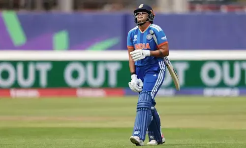 ICC Womens T20 World Cup: టాస్ గెలిచిన టీమిండియా.. ఓపెనర్ షఫాలి వర్మ ఔట్