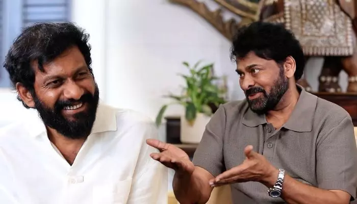 చిరంజీవిని డైరెక్ట్గా సినిమా ఆఫర్ అడిగిన బుచ్చిబాబు.. మెగాస్టార్ ఏమన్నారంటే? చిరంజీవిని డైరెక్ట్గా సినిమా ఆఫర్ అడిగిన బుచ్చిబాబు.. మెగాస్టార్ ఏమన్నారంటే?