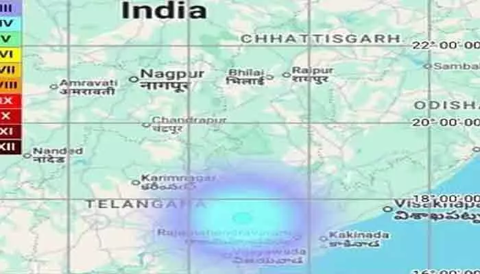 Earthquake:అర్ధరాత్రి ఉలిక్కిపడ్డ భద్రాద్రి.. భయంతో పరుగులు తీసిన ప్రజలు Earthquake:అర్ధరాత్రి ఉలిక్కిపడ్డ భద్రాద్రి.. భయంతో పరుగులు తీసిన ప్రజలు