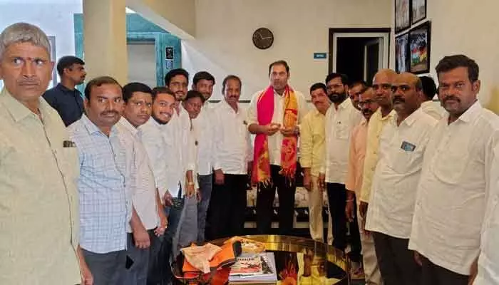 భక్తులకు ఇబ్బందులు కలగకుండా చేసుకోవాల్సిన బాధ్యత పాలకమండలిదే: ఎమ్మెల్యే అనిరుద్ రెడ్డి భక్తులకు ఇబ్బందులు కలగకుండా చేసుకోవాల్సిన బాధ్యత పాలకమండలిదే: ఎమ్మెల్యే అనిరుద్ రెడ్డి