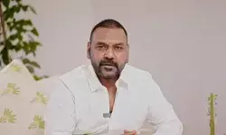 అమ్మతో సమానమైన ప్రజలను నేను కుక్కలతో పోల్చలేదు.. వివాదానికి చెక్ పెడుతూ రాఘవ లారెన్స్ ఎమోషనల్ పోస్ట్ అమ్మతో సమానమైన ప్రజలను నేను కుక్కలతో పోల్చలేదు.. వివాదానికి చెక్ పెడుతూ రాఘవ లారెన్స్ ఎమోషనల్ పోస్ట్