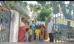 అమావాస్య ఎఫెక్ట్.. పాఠశాలల్లో తగ్గిన హాజరు శాతం అమావాస్య ఎఫెక్ట్.. పాఠశాలల్లో తగ్గిన హాజరు శాతం