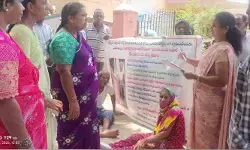న్యాయం చేయండి మహాప్రభో : వృద్ధ దంపతుల నిరసన న్యాయం చేయండి మహాప్రభో : వృద్ధ దంపతుల నిరసన