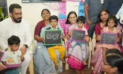 అమ్మ మాట – అంగన్ వాడీ బాట కార్యక్రమాన్ని ప్రారంభించిన మంత్రి సీతక్క అమ్మ మాట – అంగన్ వాడీ బాట కార్యక్రమాన్ని ప్రారంభించిన మంత్రి సీతక్క