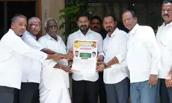 సీఎం రేవంత్ రెడ్డిని ఆహ్వానించిన గుండుమాల్ గ్రామ ప్రతినిధులు..