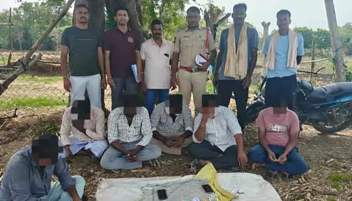 పేకాట ఆడుతూ పట్టుబడిన ఆరుగురు అరెస్ట్.. పేకాట ఆడుతూ పట్టుబడిన ఆరుగురు అరెస్ట్..