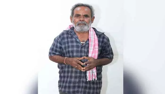 మానవత్వం రూపంలో కలెక్టర్... ఏళ్ల భూ సమస్యకు న్యాయం మానవత్వం రూపంలో కలెక్టర్... ఏళ్ల భూ సమస్యకు న్యాయం