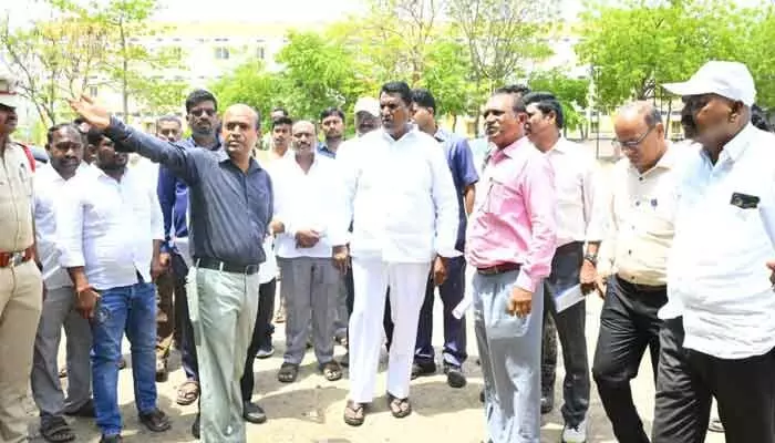ధర్మపురి బస్టాండ్ అభివృద్ధికి ప్రత్యేక నిధులు.. ధర్మపురి బస్టాండ్ అభివృద్ధికి ప్రత్యేక నిధులు..