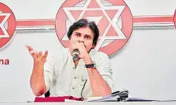 జనసేనలోకి భారీ చేరికలకు పవన్ కళ్యాణ్ మాస్టర్ ప్లాన్ జనసేనలోకి భారీ చేరికలకు పవన్ కళ్యాణ్ మాస్టర్ ప్లాన్