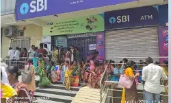 మహిళా సంఘాల నిధులు స్వాహా చేసిన సీఏ ?