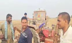 సోంపల్లి ఇసుక ర్యాంపు వద్ద ఉద్రిక్తత సోంపల్లి ఇసుక ర్యాంపు వద్ద ఉద్రిక్తత