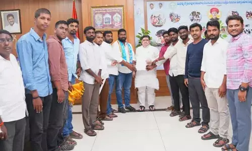 నీట్ రీ-ఎగ్జామ్ విద్యార్థులకు ఆర్టీసీ బస్సుల్లో ఉచిత ప్రయాణం కల్పించాలి: ఎన్ఎస్‌యూఐ