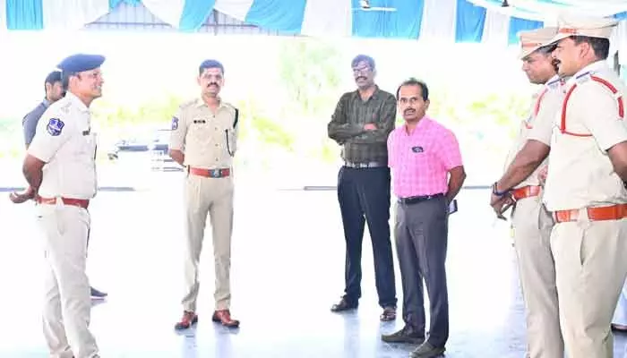 మెగా జాబ్ మేళాకు అన్ని ఏర్పాట్లు పూర్తి చేయాలి : ఎస్పీ మెగా జాబ్ మేళాకు అన్ని ఏర్పాట్లు పూర్తి చేయాలి : ఎస్పీ