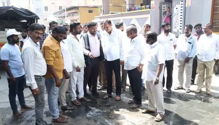 మౌలిక వసతుల సమస్యల పరిష్కారానికి కృషి చేస్తాం: ఎమ్మెల్యే మౌలిక వసతుల సమస్యల పరిష్కారానికి కృషి చేస్తాం: ఎమ్మెల్యే