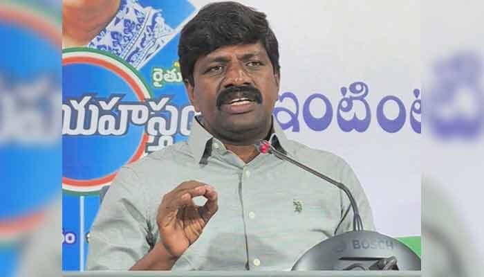 మెట్రోను లాభాల బాట పట్టించేలా సీఎం చారిత్రాత్మక నిర్ణయం: ప్రభుత్వ విప్ వేముల విరేశం