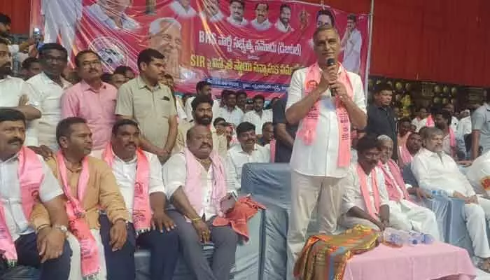 కమిషన్లు వచ్చే పనులకే నిధులు: హరీష్ రావు కమిషన్లు వచ్చే పనులకే నిధులు: హరీష్ రావు
