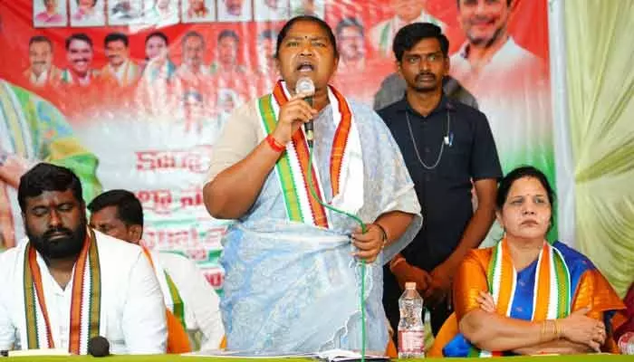 సర్ ప్రక్రియ ప్రజాస్వామ్య పరిరక్షణలో అత్యంత కీలకం : మంత్రి సీతక్క సర్ ప్రక్రియ ప్రజాస్వామ్య పరిరక్షణలో అత్యంత కీలకం : మంత్రి సీతక్క