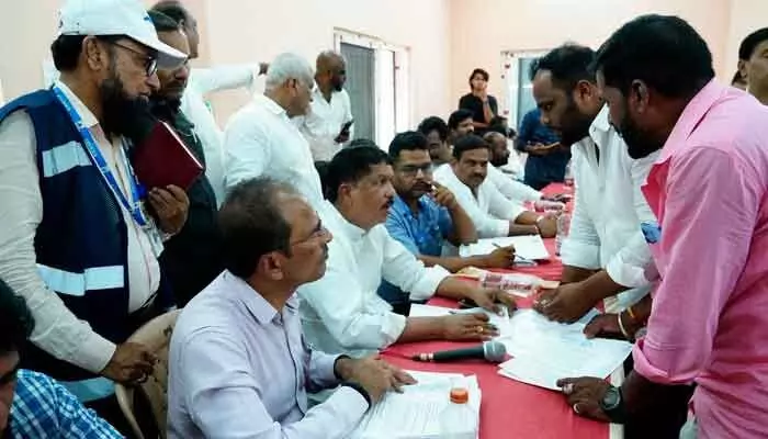 ఫతేనగర్ సమస్యలపై ఎమ్మెల్యే సమీక్ష.. ఫతేనగర్ సమస్యలపై ఎమ్మెల్యే సమీక్ష..