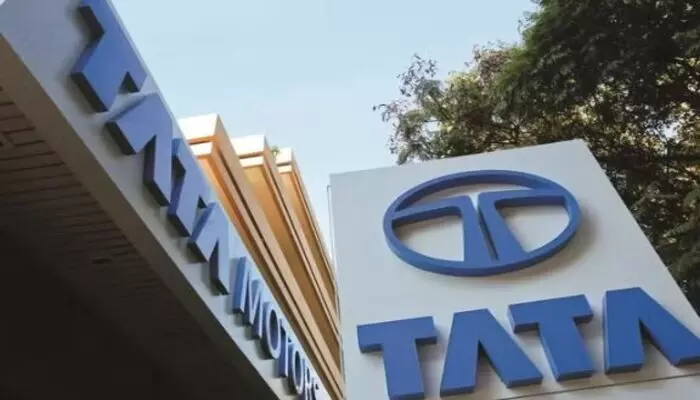 Tata Motors: సాఫ్ట్వేర్తో నడిచే కార్ల యుగానికి టాటా సిద్ధం Tata Motors: సాఫ్ట్వేర్తో నడిచే కార్ల యుగానికి టాటా సిద్ధం