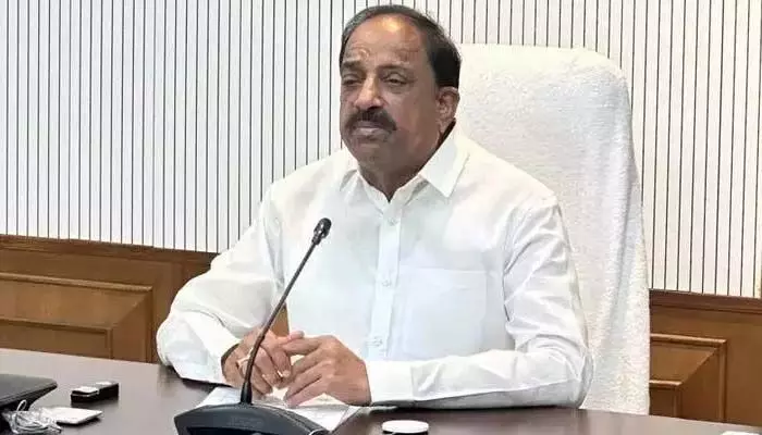 ఫోన్ లేకపోయినా యూరియా బుక్ చేసుకోవచ్చు.. మంత్రి తుమ్మల నాగేశ్వర రావు ఫోన్ లేకపోయినా యూరియా బుక్ చేసుకోవచ్చు.. మంత్రి తుమ్మల నాగేశ్వర రావు