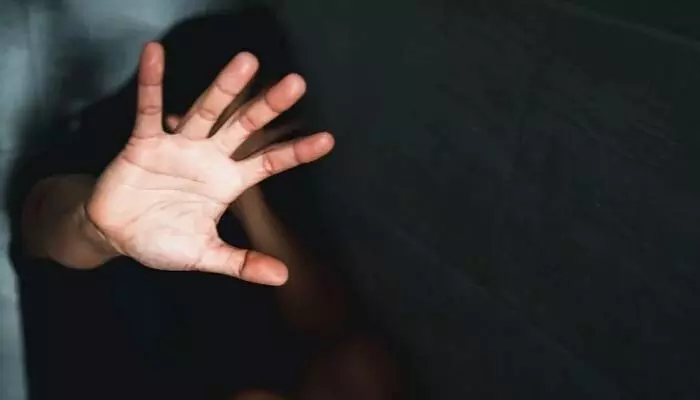 మహిళా రక్షణ.. మాటలేనా? మహిళా రక్షణ.. మాటలేనా?