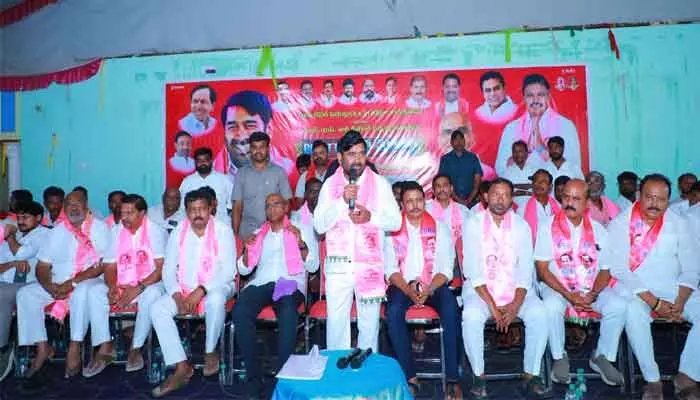 సర్ ఓటర్ నమోదులో బీఎల్ఏలదే కీలక పాత్ర: జగదీశ్ రెడ్డి సర్ ఓటర్ నమోదులో బీఎల్ఏలదే కీలక పాత్ర: జగదీశ్ రెడ్డి