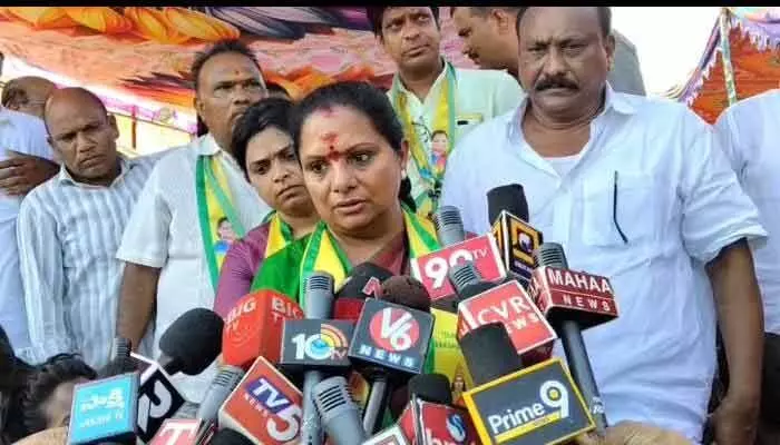 ఇచ్చిన హామీ మేరకు తుమ్మిడిహెట్టి ప్రాజెక్టును పూర్తి చేయండి : కవిత ఇచ్చిన హామీ మేరకు తుమ్మిడిహెట్టి ప్రాజెక్టును పూర్తి చేయండి : కవిత
