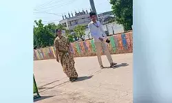 కాలుష్య నియంత్రణకు ముందడుగు.. కాలినడకన కోర్టుకు జడ్జి కాలుష్య నియంత్రణకు ముందడుగు.. కాలినడకన కోర్టుకు జడ్జి