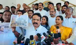 157/1ప్రభుత్వ భూమిని ప్రైవేటుపరం చేసిందే బీఆర్ఎస్