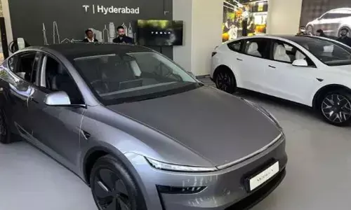 Tesla: హైదరాబాద్‌లో టెస్లా గ్రాండ్ ఎంట్రీ