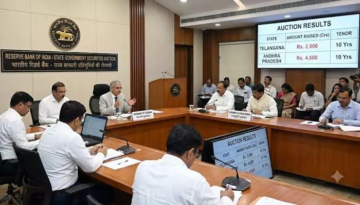 మరోసారి RBI వద్ద తెలుగు రాష్ట్రాల భారీ అప్పులు మరోసారి RBI వద్ద తెలుగు రాష్ట్రాల భారీ అప్పులు