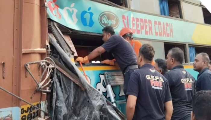 ఘోర బస్సు ప్రమాదం.. ఆరుగురు మృతి