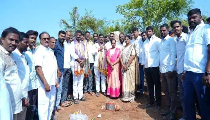 ఖాజిపల్లి జిఎంఆర్ కాలనీ అభివృద్ధికి కృషి చేస్తా: ఎమ్మెల్యే మహిపాల్ రెడ్డి ఖాజిపల్లి జిఎంఆర్ కాలనీ అభివృద్ధికి కృషి చేస్తా: ఎమ్మెల్యే మహిపాల్ రెడ్డి