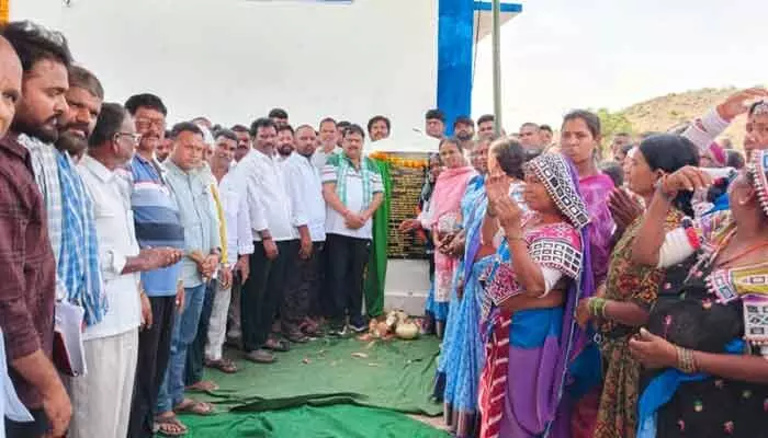 మార్నింగ్ వాక్ విత్ పీపుల్’లో ప్రజల సమస్యలపై ఎమ్మెల్యే ఆరా.. మార్నింగ్ వాక్ విత్ పీపుల్’లో ప్రజల సమస్యలపై ఎమ్మెల్యే ఆరా..