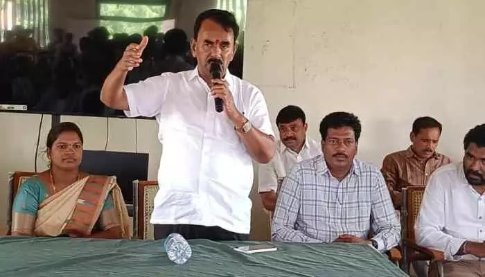 బీఆర్ఎస్ పాలనలో తెలంగాణ అప్పుల పాలైంది బీఆర్ఎస్ పాలనలో తెలంగాణ అప్పుల పాలైంది