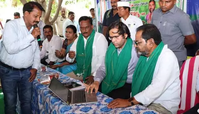 ప్రతి రైతుకు తగినంత ఎరువులు అందించడమే ప్రభుత్వ లక్ష్యం: ఎమ్మెల్యే ప్రతి రైతుకు తగినంత ఎరువులు అందించడమే ప్రభుత్వ లక్ష్యం: ఎమ్మెల్యే
