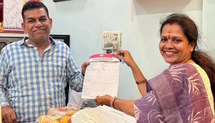 పచ్చనోటుకు కాదు.. అభివృద్ధికి ఓటు వేయాలి పచ్చనోటుకు కాదు.. అభివృద్ధికి ఓటు వేయాలి