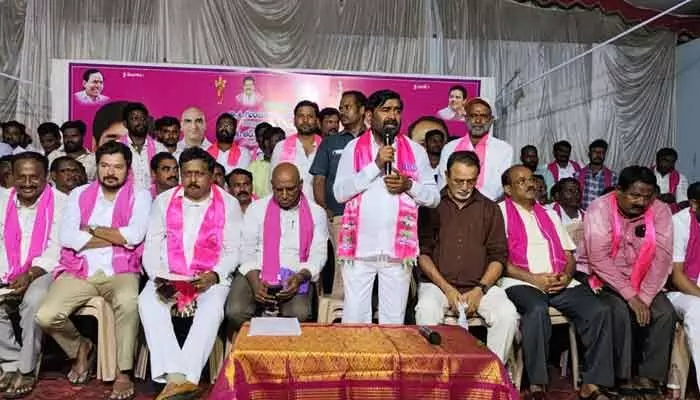 కాంగ్రెస్, బీజేపీ కుట్రల నుంచి ఓటర్ల హక్కులను కాపాడుకోవాలి: మాజీ మంత్రి జగదీశ్ రెడ్డి కాంగ్రెస్, బీజేపీ కుట్రల నుంచి ఓటర్ల హక్కులను కాపాడుకోవాలి: మాజీ మంత్రి జగదీశ్ రెడ్డి
