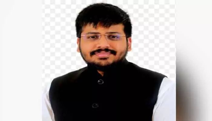 సర్కారు బడుల ప్రగతికి రూ. 7.5 కోట్లు సర్కారు బడుల ప్రగతికి రూ. 7.5 కోట్లు
