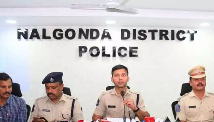 ఎన్టీఆర్ విగ్రహం దహనం చేసిన నిందితులు అరెస్ట్.. ఎన్టీఆర్ విగ్రహం దహనం చేసిన నిందితులు అరెస్ట్..