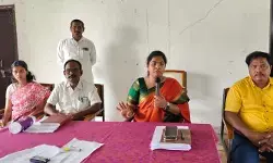 పోలింగ్ బూత్కు అందుబాటులో బిఎల్వో ఉండాలి: అడిషనల్ కలెక్టర్ పోలింగ్ బూత్కు అందుబాటులో బిఎల్వో ఉండాలి: అడిషనల్ కలెక్టర్
