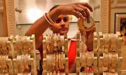 Gold: బంగారం ధర మరో 40 శాతం పెరుగుతుందా? Gold: బంగారం ధర మరో 40 శాతం పెరుగుతుందా?
