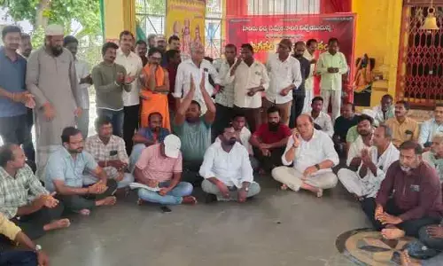 స్థానికేతర గిరిజనుల ఆగడాలపై ఆగ్రహం
