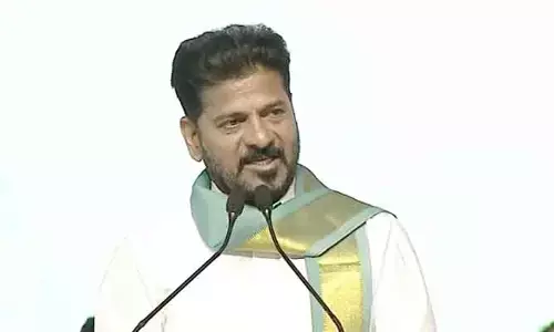 భూకబ్జాలు పెడితే వీపులు సున్నం చేస్తం.. సీఎం రేవంత్ రెడ్డి మాస్ వార్నింగ్