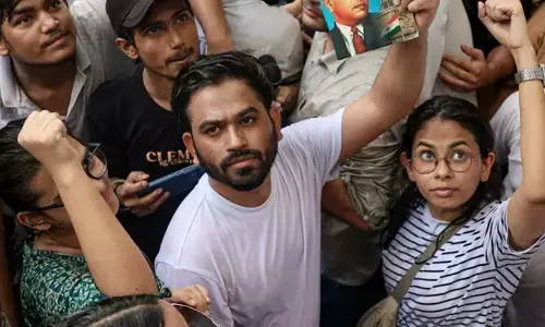 మళ్లీ చలో జంతర్ మంతర్.. విద్యార్థులు, ప్రజలకు కాక్‌రోచ్ జనతా పార్టీ పిలుపు