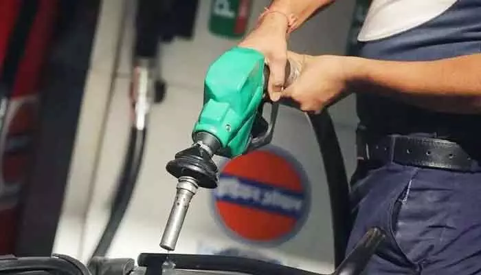 Petrol-Diesel Price (June 18): పెట్రోల్-డీజిల్ ధరలు! Petrol-Diesel Price (June 18): పెట్రోల్-డీజిల్ ధరలు!